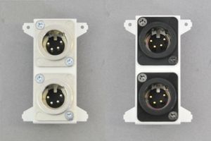 絶縁コンセント取付枠用 コンセントモジュール XLR 4ピン オス 背面