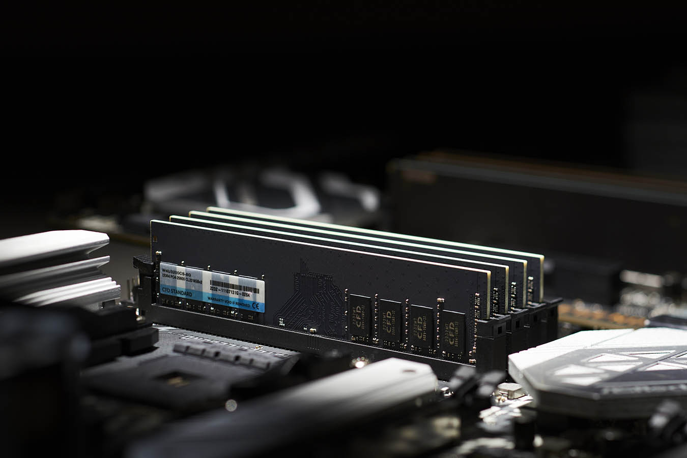 W4U3200CS-16G | CFD Standard DDR4-3200 デスクトップ用メモリ 2枚組