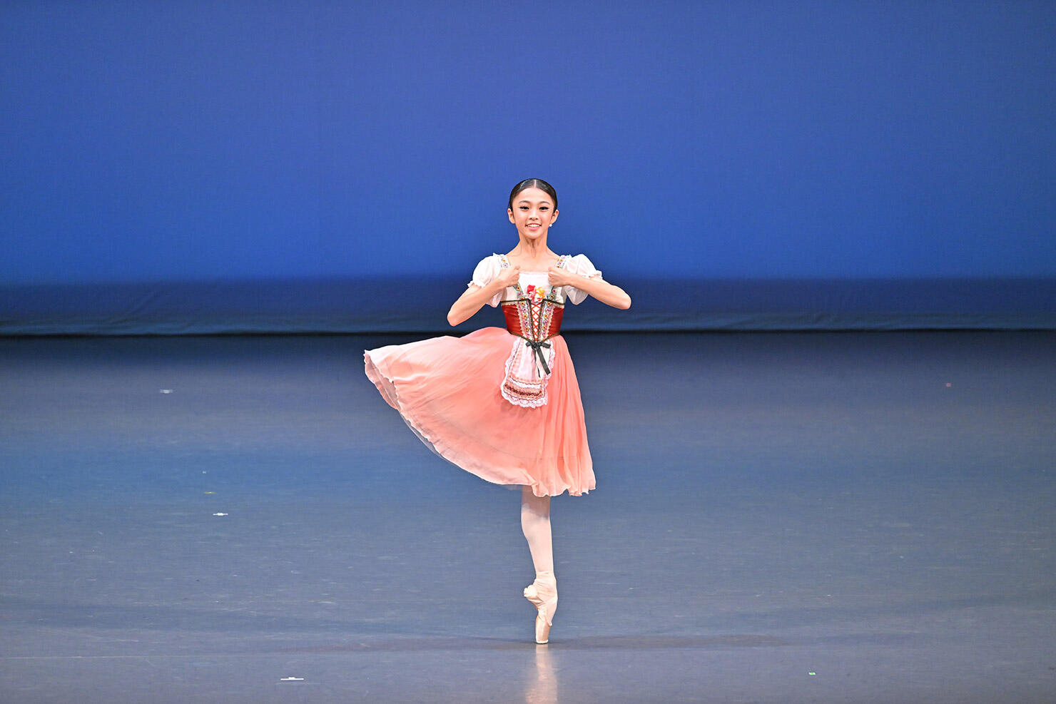 永久メイほかルカ・マサラが育てたダンサーたちが舞台を彩った