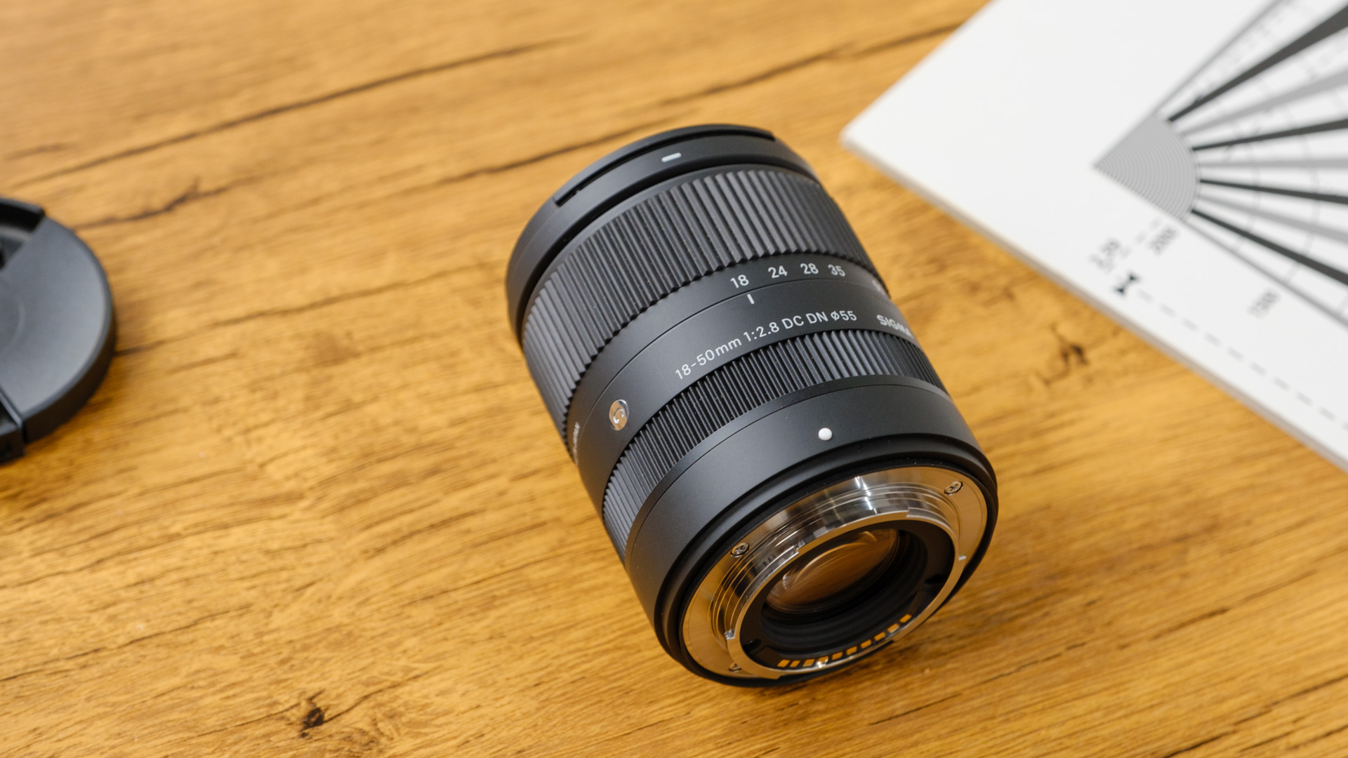 シグマ18-50mm F2.8 富士フイルムカメラ用レンズレビュー | CineD