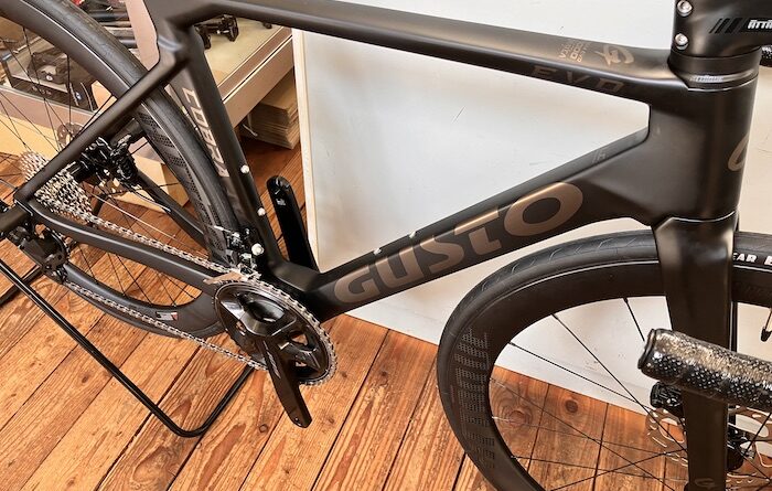 GUSTO（グスト）ロードバイク【 COBRA EVO DB ELITE ULTRA