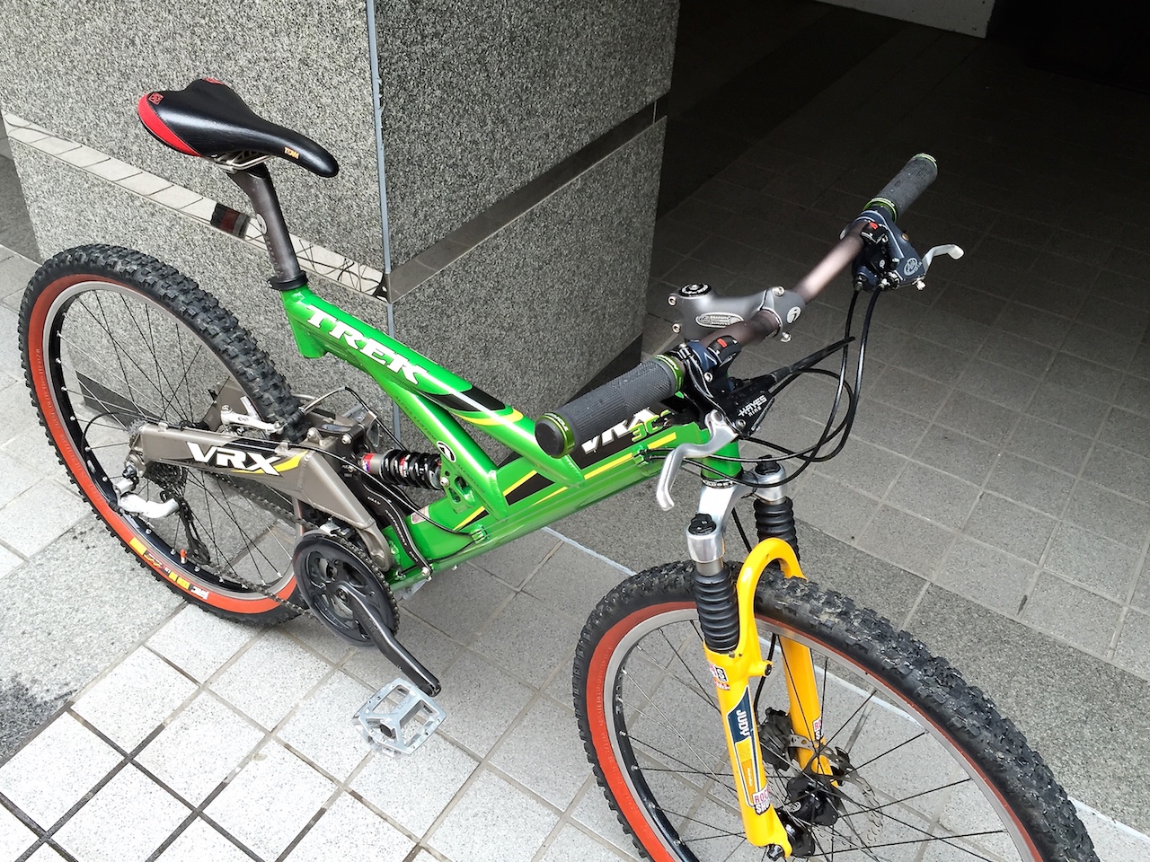 TREK VRX 300 Mサイズ トレック - Circle Traders
