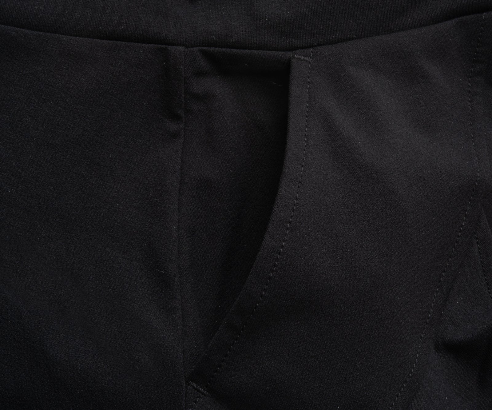 アーチラインフリルスコート ATLA559 – ADMIRAL