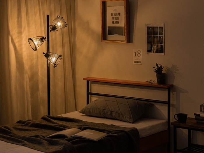 3灯スタンドライト JUKE〔ジューク〕 | 家具・インテリア通販 【公式