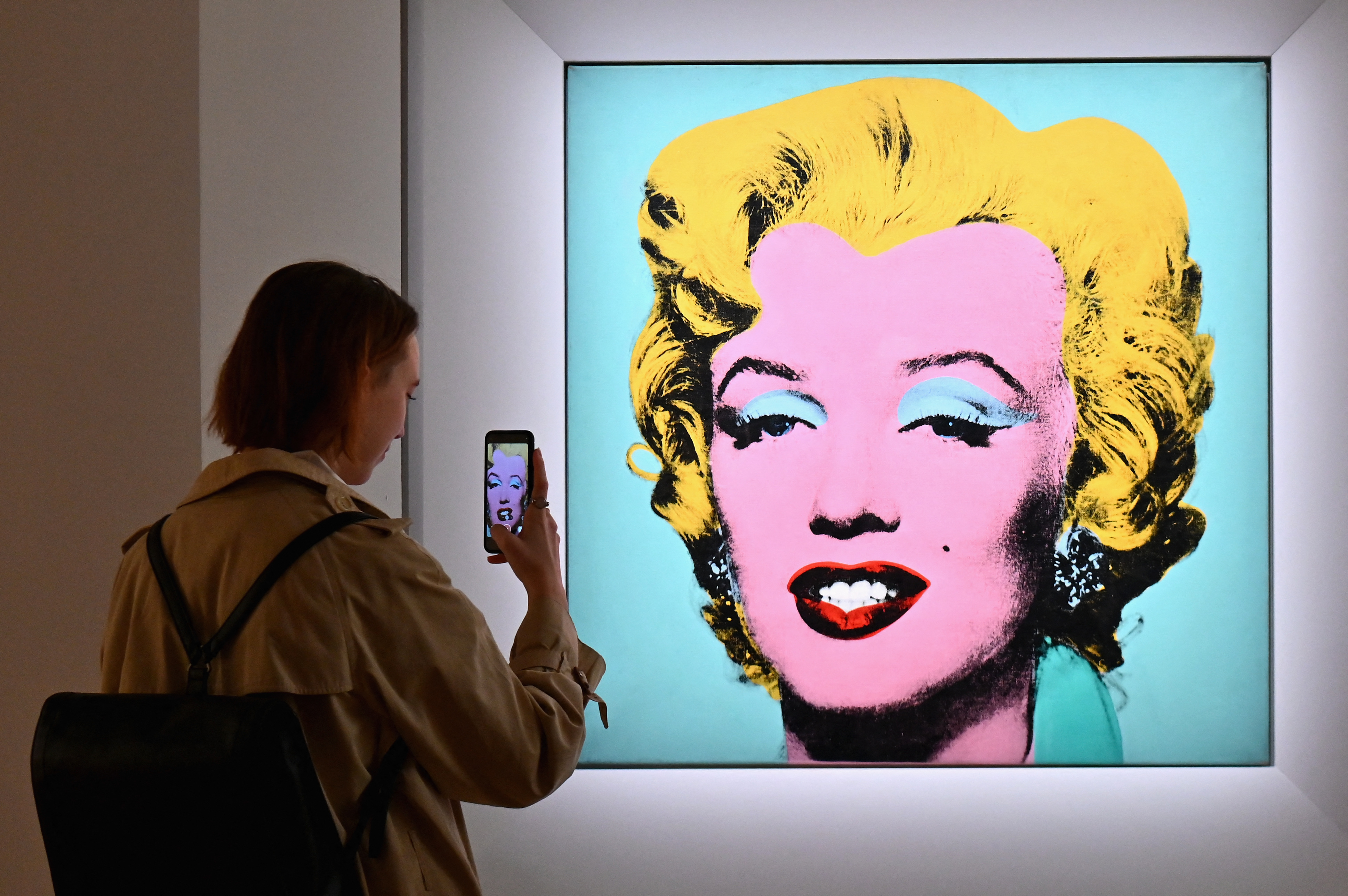 Warhol's Marilyn portrait sells for world record $195m | Arts and