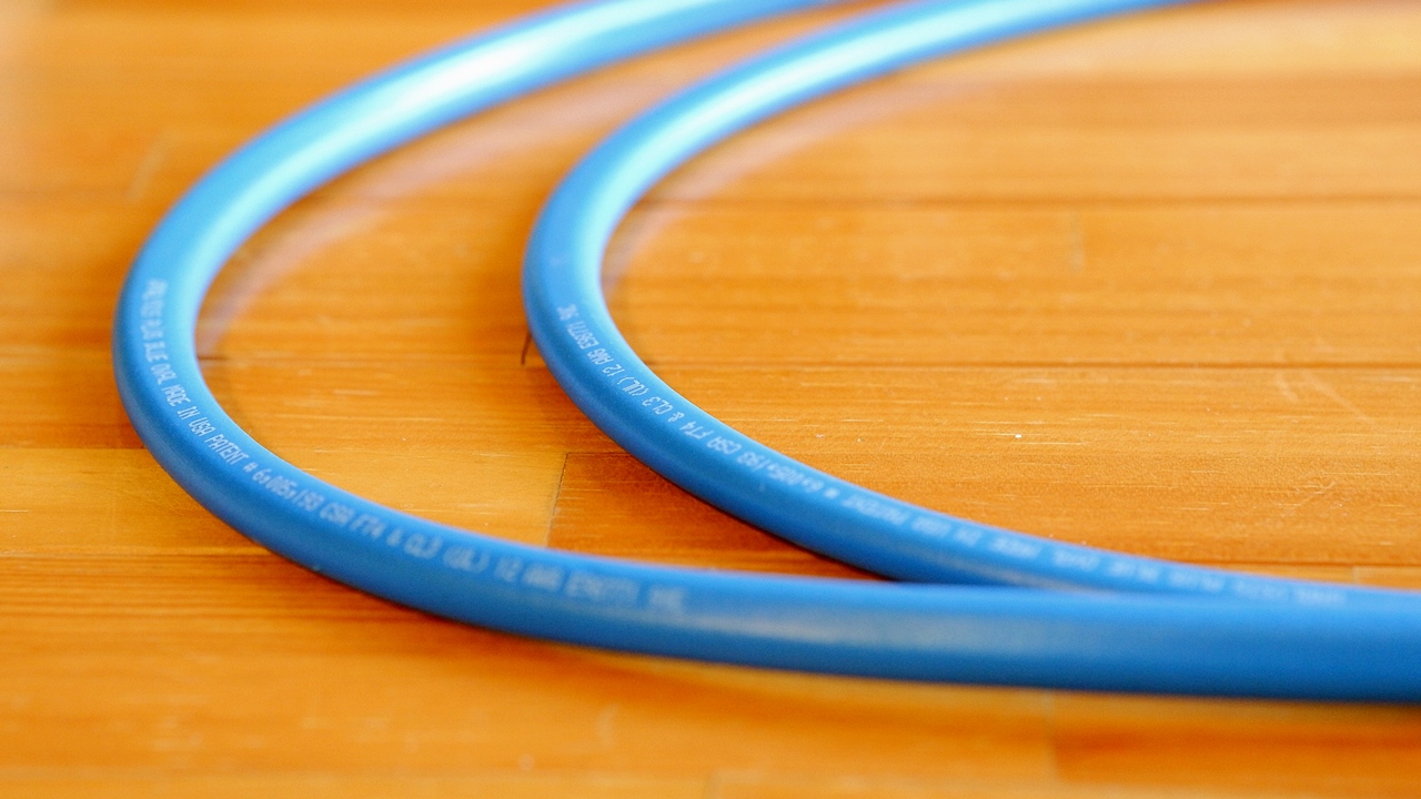 Analysis Plus Blue Oval 米国製スピーカーケーブル レビュー | 箱庭的