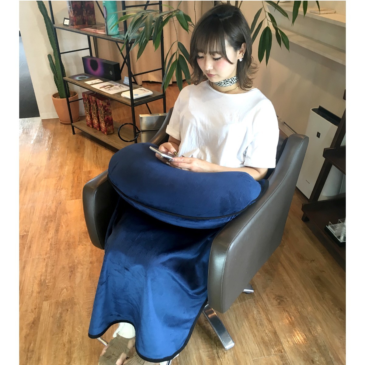 マイクロビーズクッションセット ネイビーの卸・通販 | ビューティガレージ