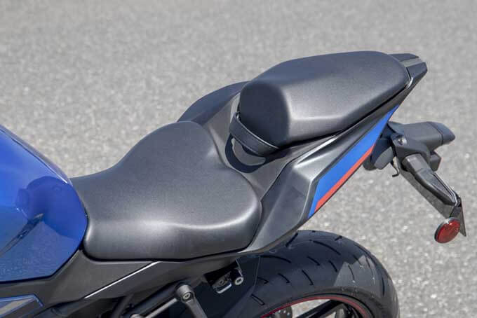 カワサキ ニンジャ ZX-4R SE 試乗記】サーキットでも使いきれない77