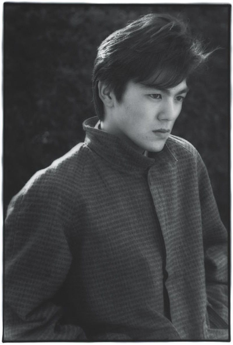 尾崎豊 生誕50周年アナログボックスのジャケ写公開“尾崎豊の原点