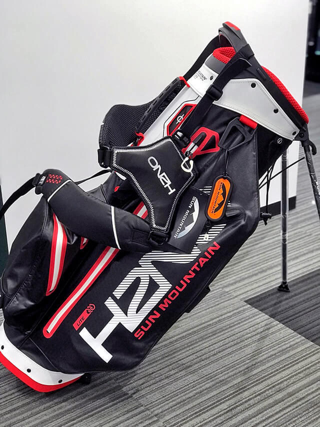 サンマウンテン の新作キャディバッグのご紹介 | スタッフブログ