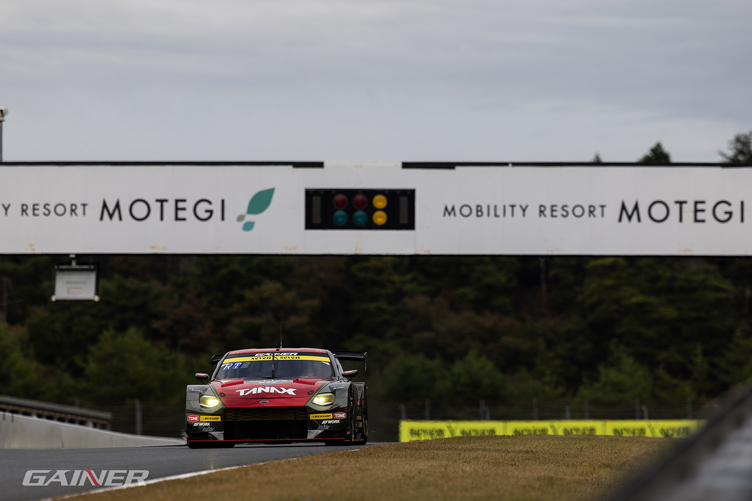 ギャラリー】2025 SUPER GT RD.8 MOTEGI 11号車 GAINER TANAX Z - 株式