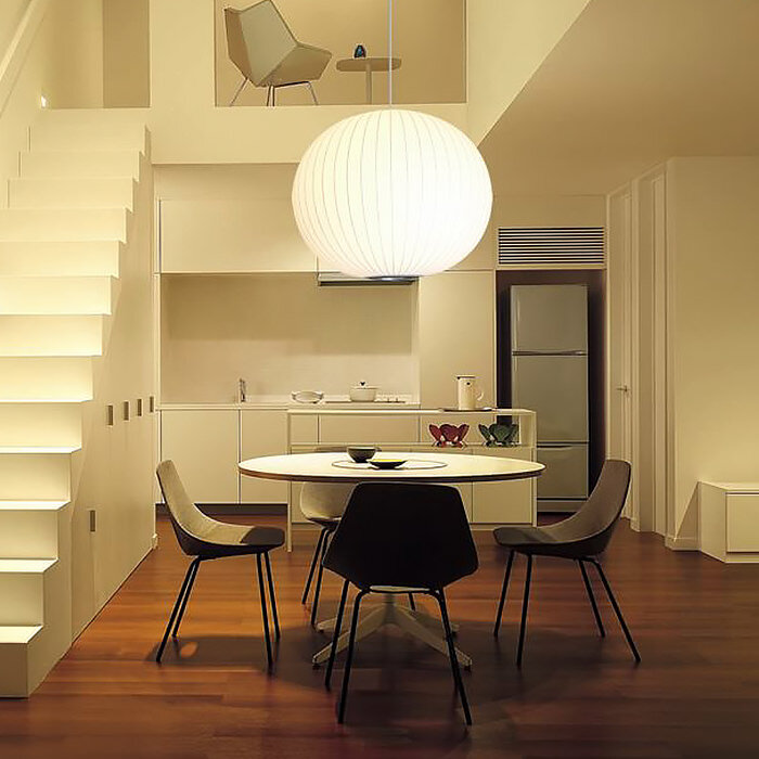 吹抜け空間のコーディネート実例集｜画像で学ぶ照明の配置と選び方