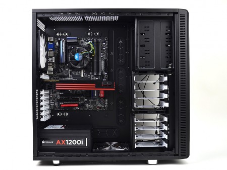 脈々と受け継がれたDNA。Fractal Design「Define XL R2」検証