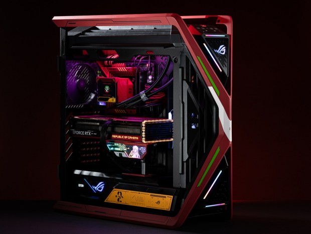 世紀のコラボ”となった「ROG×エヴァンゲリオン第2弾」モデルが集結
