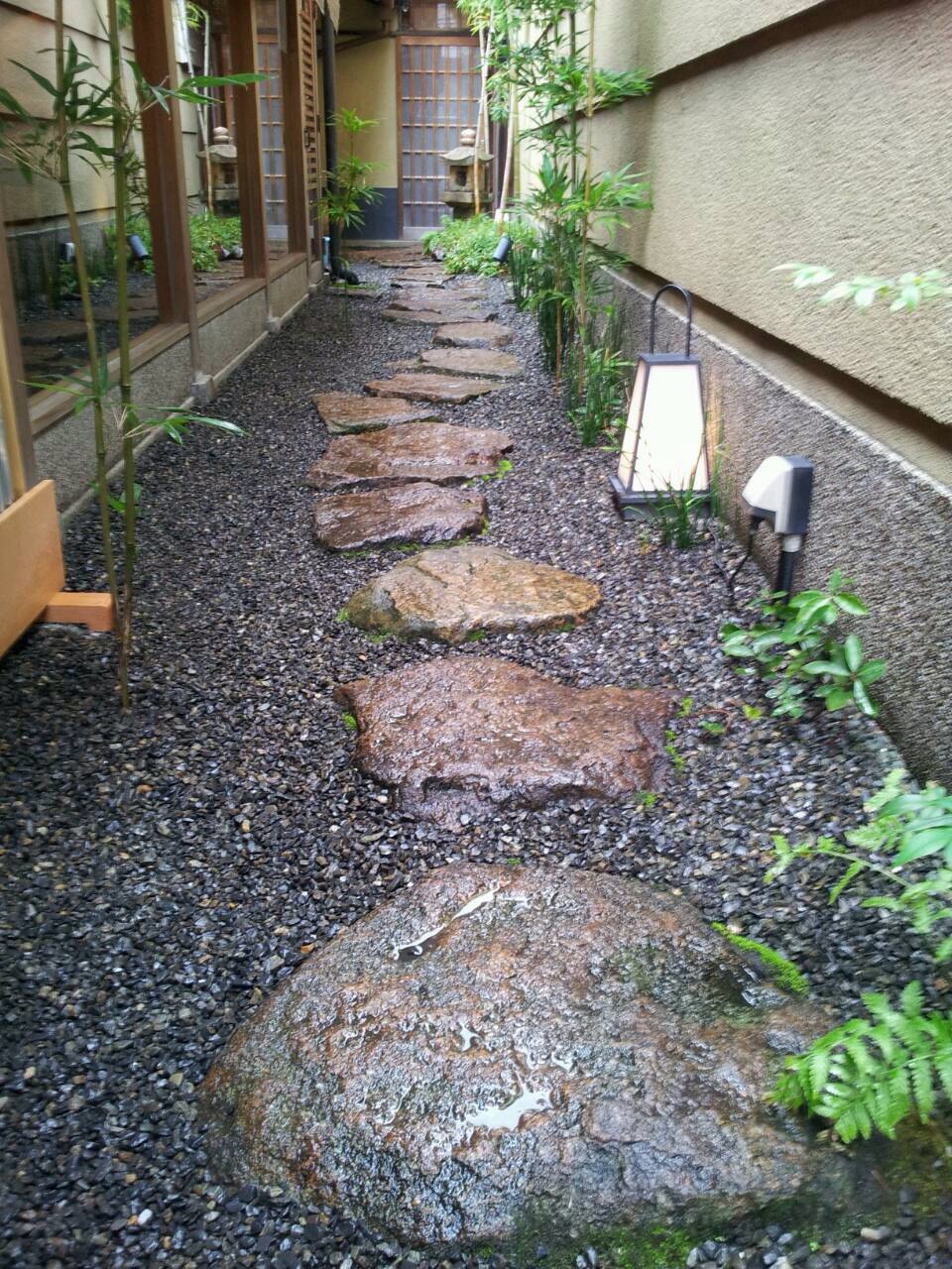 鞍馬石 | 京都祇園「天ぷら八坂圓堂（えんどう）」