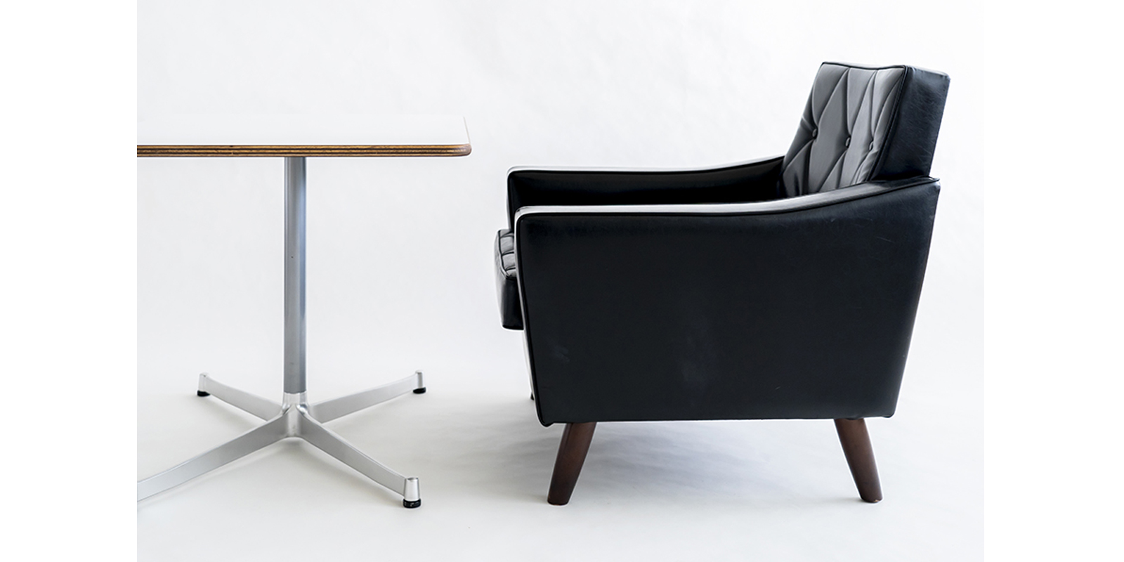 LAUAN TABLE SQUARE・05 | D&DEPARTMENT