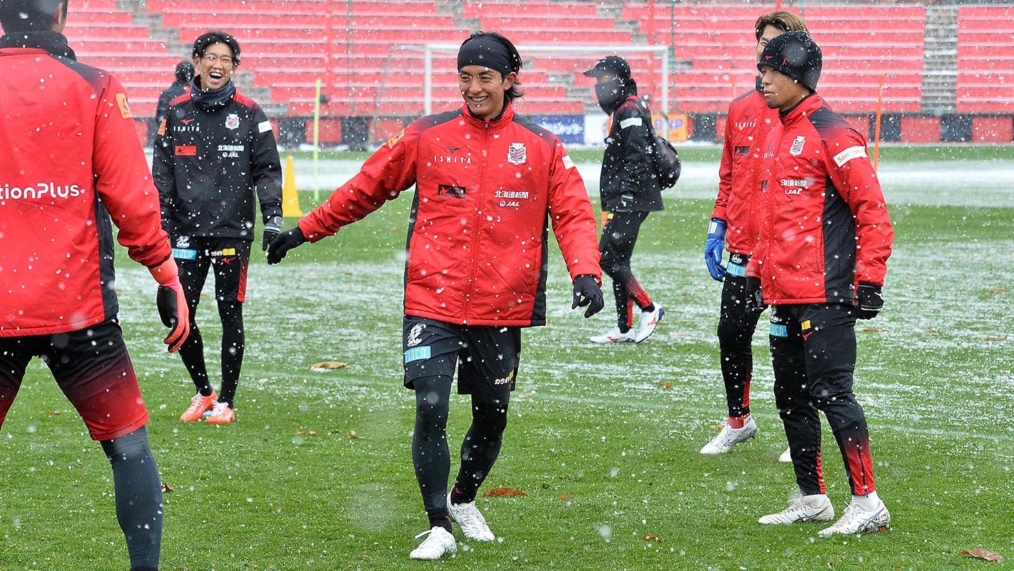 J2藤枝に期限付き移籍していた札幌MF田中宏武が全体練習に合流