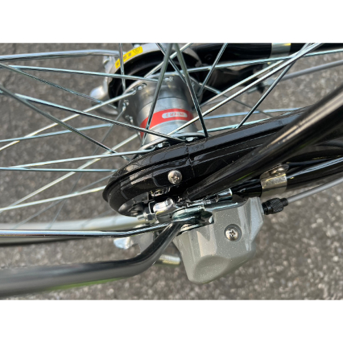 東海店舗受取限定】パンクしない自転車 通学車 ベルナルド 27インチ