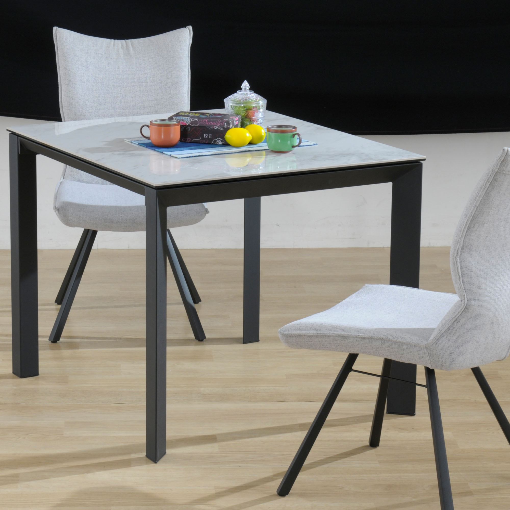 グラナダ 90×80 ダイニングテーブル ホワイトクオーツ 筑波産商