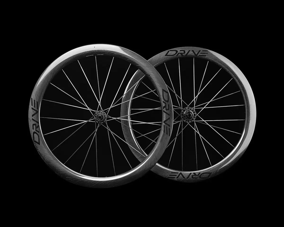 Drive 50D disc brake road carbon spoke wheelset, ceramic bearing