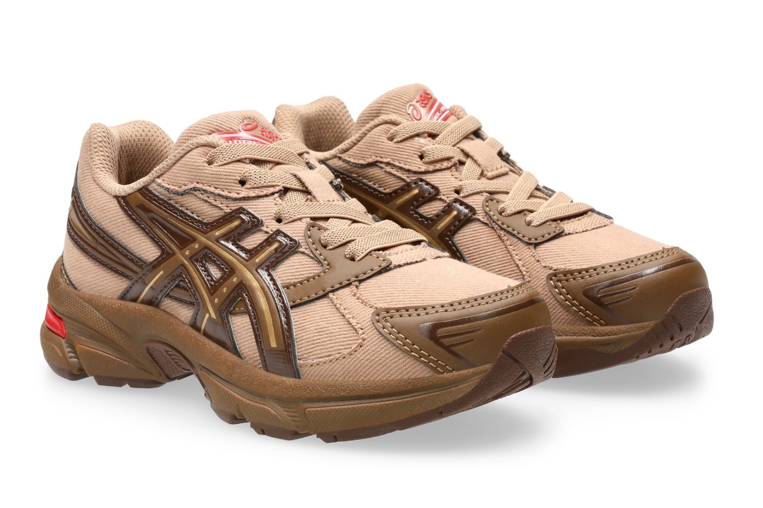 アシックスからロッテ「ガーナチョコレート」モチーフのスニーカー