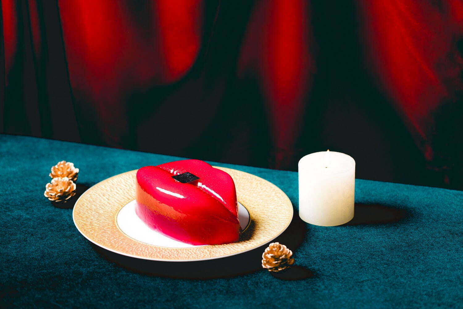 フォションホテル京都のクリスマス2023、“サーカス”テーマのピンク色