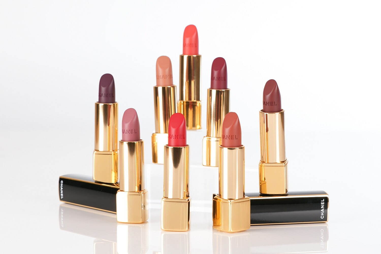 シャネル2025年春コスメ「パール」着想の限定リップ、“パールチャーム