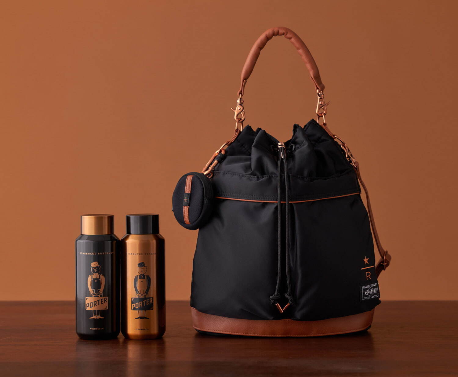 スターバックス×ポーター“豆型ポーチ付き”バッグ＆メタルカラーのマイ