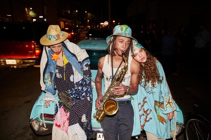 ロエベ×伝説ブティック「パウラズ イビザ」のコラボ再び、代官山 蔦屋