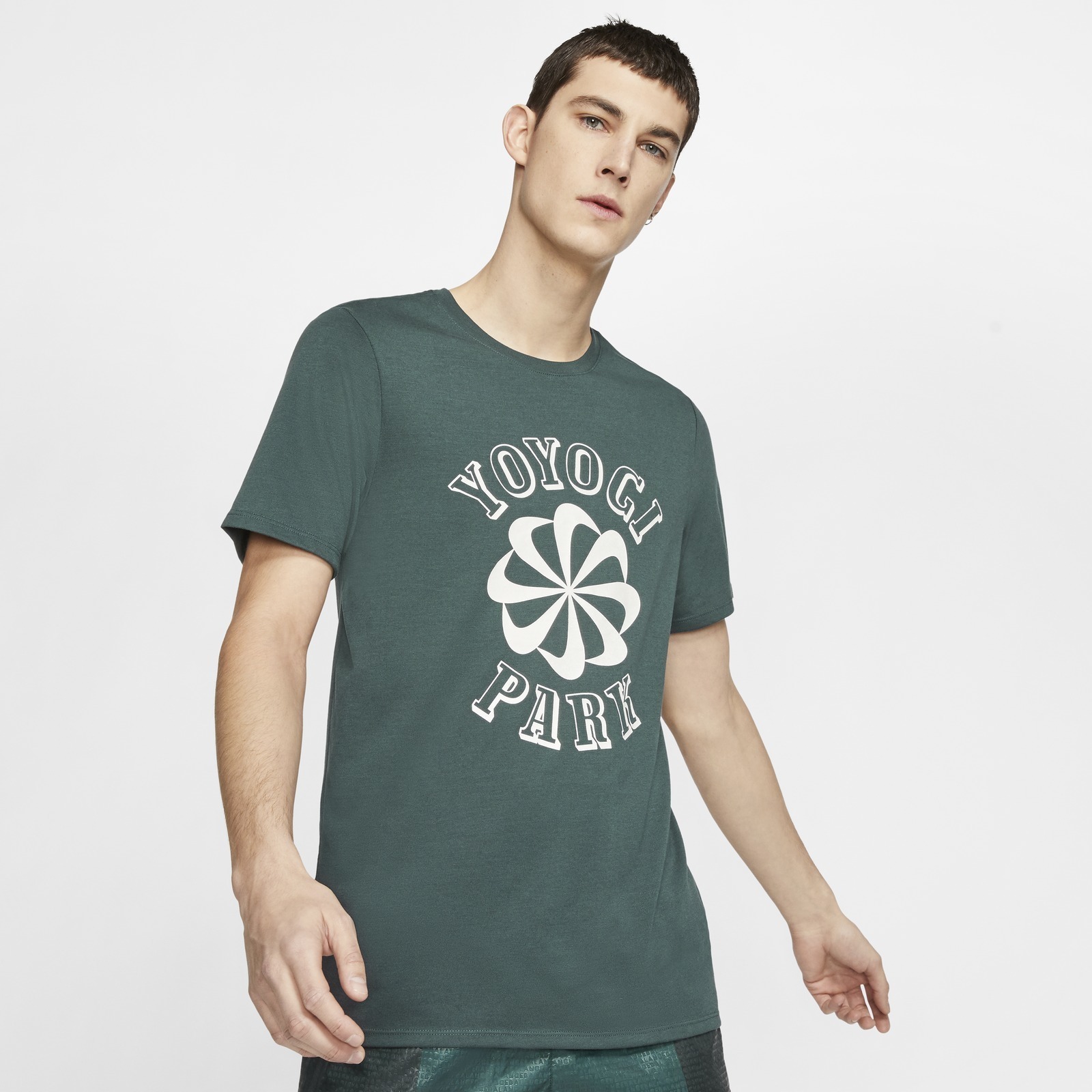 ナイキラボ×アンダーカバー「GYAKUSOU」“代々木公園”にちなんだ