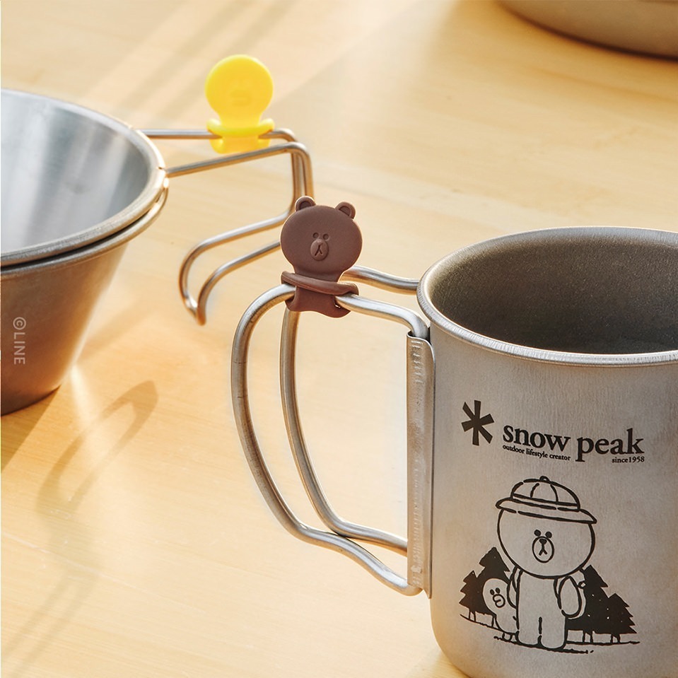 スノーピーク× LINE FRIENDS、キャンプを楽しむ“ブラウン”と“サリー”の