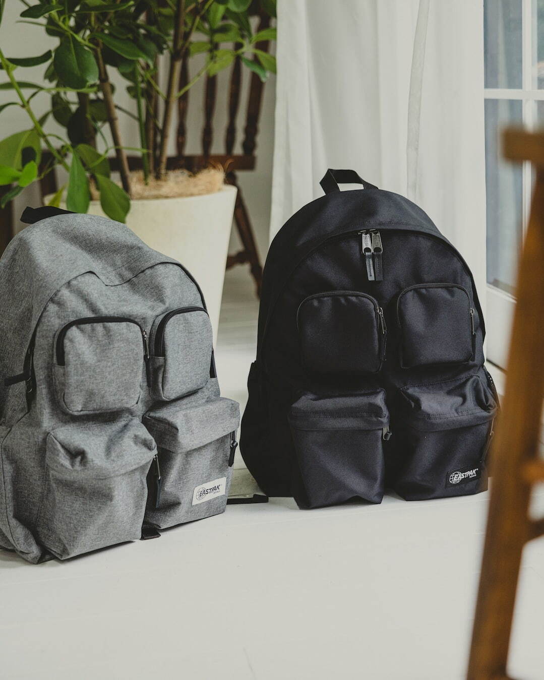 イーストパック×ビームス、定番バックパックを“4ポケット×80年代復刻
