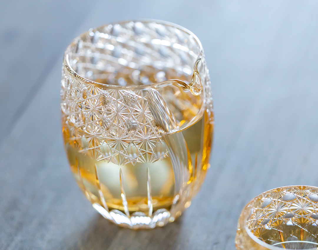 江戸切子 伝統工芸士・鍋谷淳一 作 片口＜風華＞ | カガミクリスタル