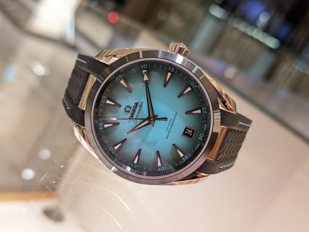 オメガ】2025年 新作入荷！ターコイズの寒色系が洗練された