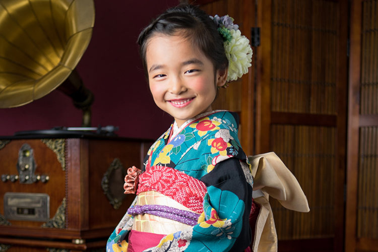 7歳 黒彩花（こくさいばな） | つくば市のレトロ七五三撮影ハイカラ