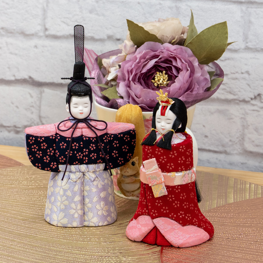 甲州印伝 小桜柄 木目込み立雛人形 つまみ細工桃衝立セット | 人形専門