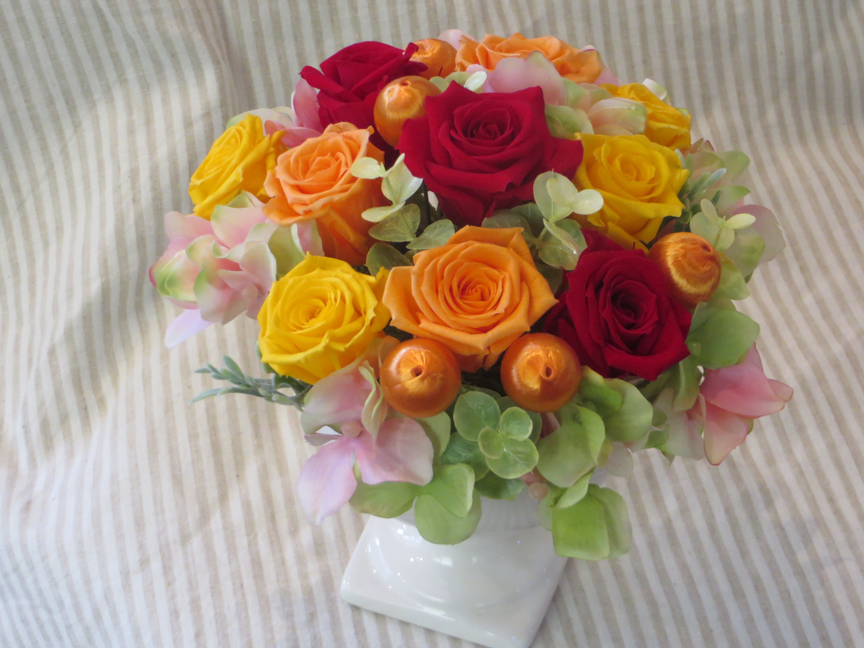 花のギフト 花清 / 赤オレンジ系のプリザーブドフラワー