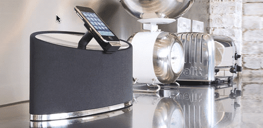 Bowers & Wilkins Zeppelin Mini Pounds Out a MAXI Amount of Quality