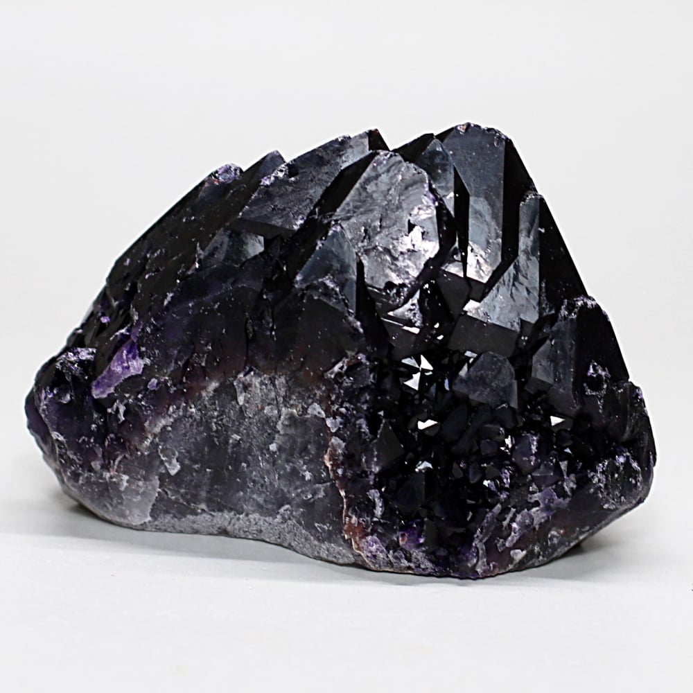 希少・トップクォリティ]インド/マハラシュトラ州産ブラックアメジスト