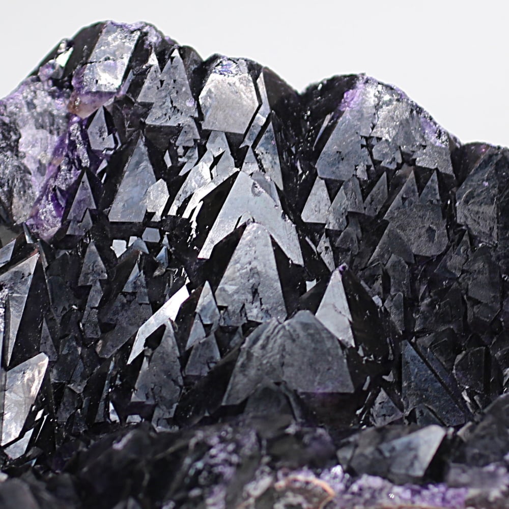 希少・トップクォリティ]インド/マハラシュトラ州産ブラックアメジスト