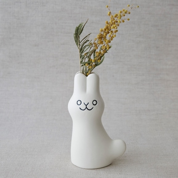 定番品】En Liten Van Rabbit White｜陶芸・ガラス作品｜IDEE SHOP Online