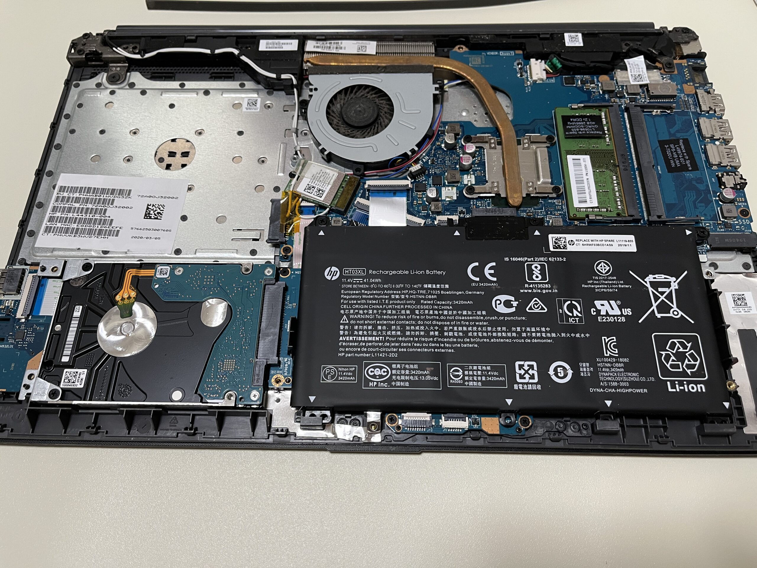 HP 250 G7 5KX40AV SSD換装 - ITクラーク