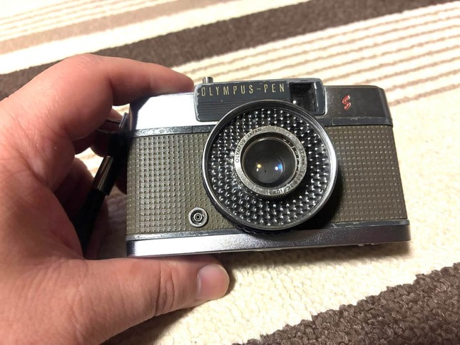 若者に人気のハーフサイズカメラ魅力は？ フィルムならではのレトロ