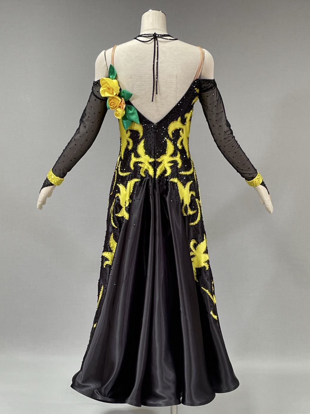 ラテンドレスNo.6095[ML] - 社交ダンスのドレス・衣装レンタル専門店