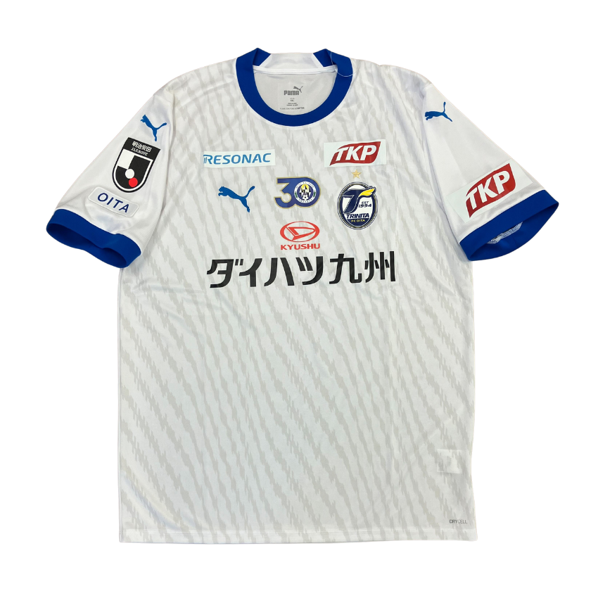 2024オーセンティックユニフォームの一般販売・背中（上部）スポンサー