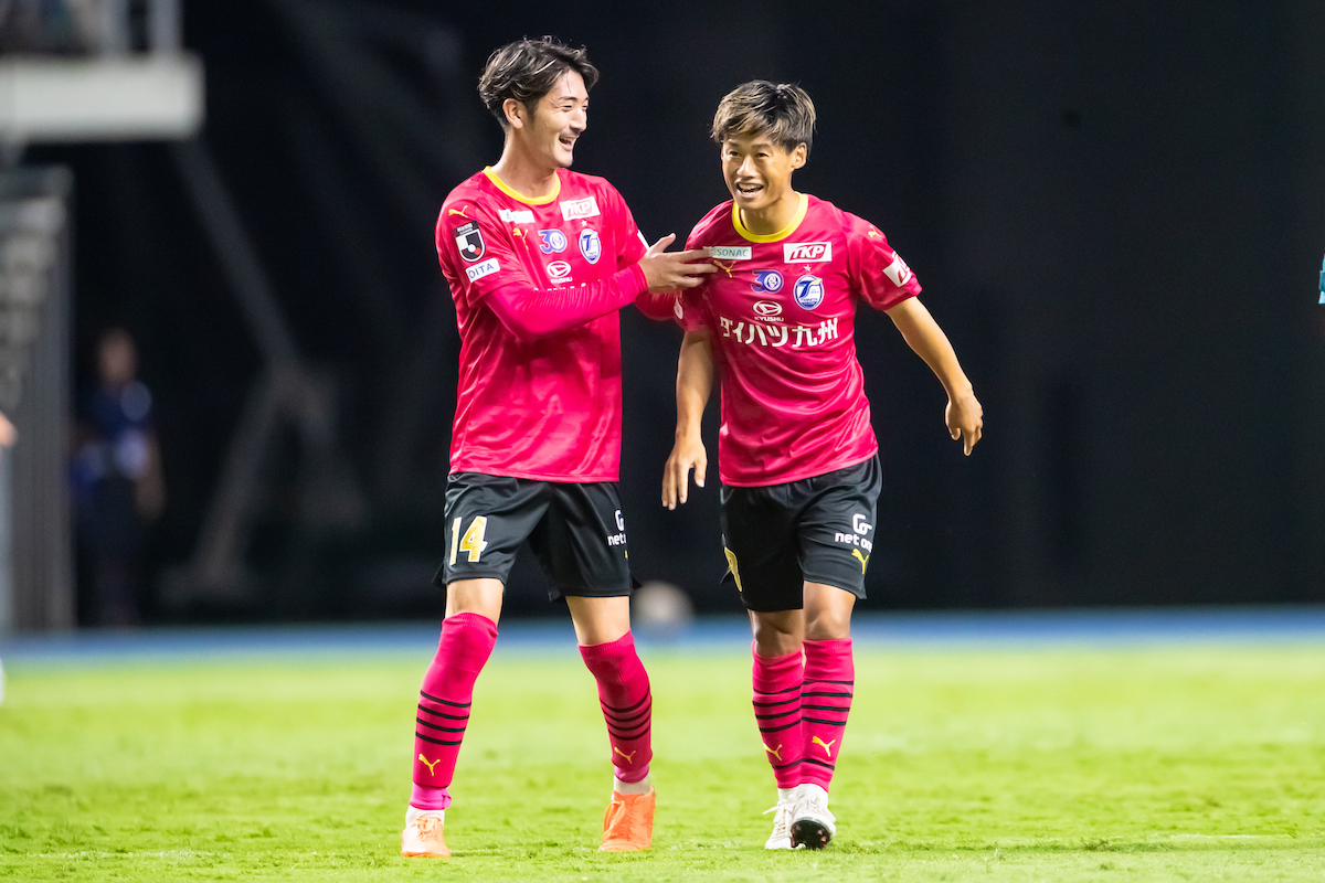 ピッチサイド小話】おかえり背番号8。みんな大好き町田也真人、待望の