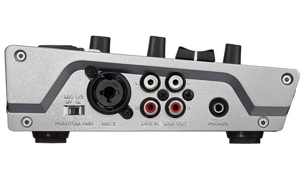 簡単にビデオスタジオが作れる Rolandの大人気ビデオミキサーVR-1HDを