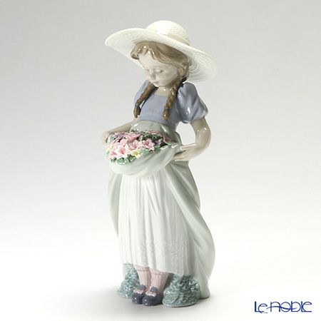 リヤドロ たくさん摘めたよ！ 06756 | ブランド洋食器専門店ル