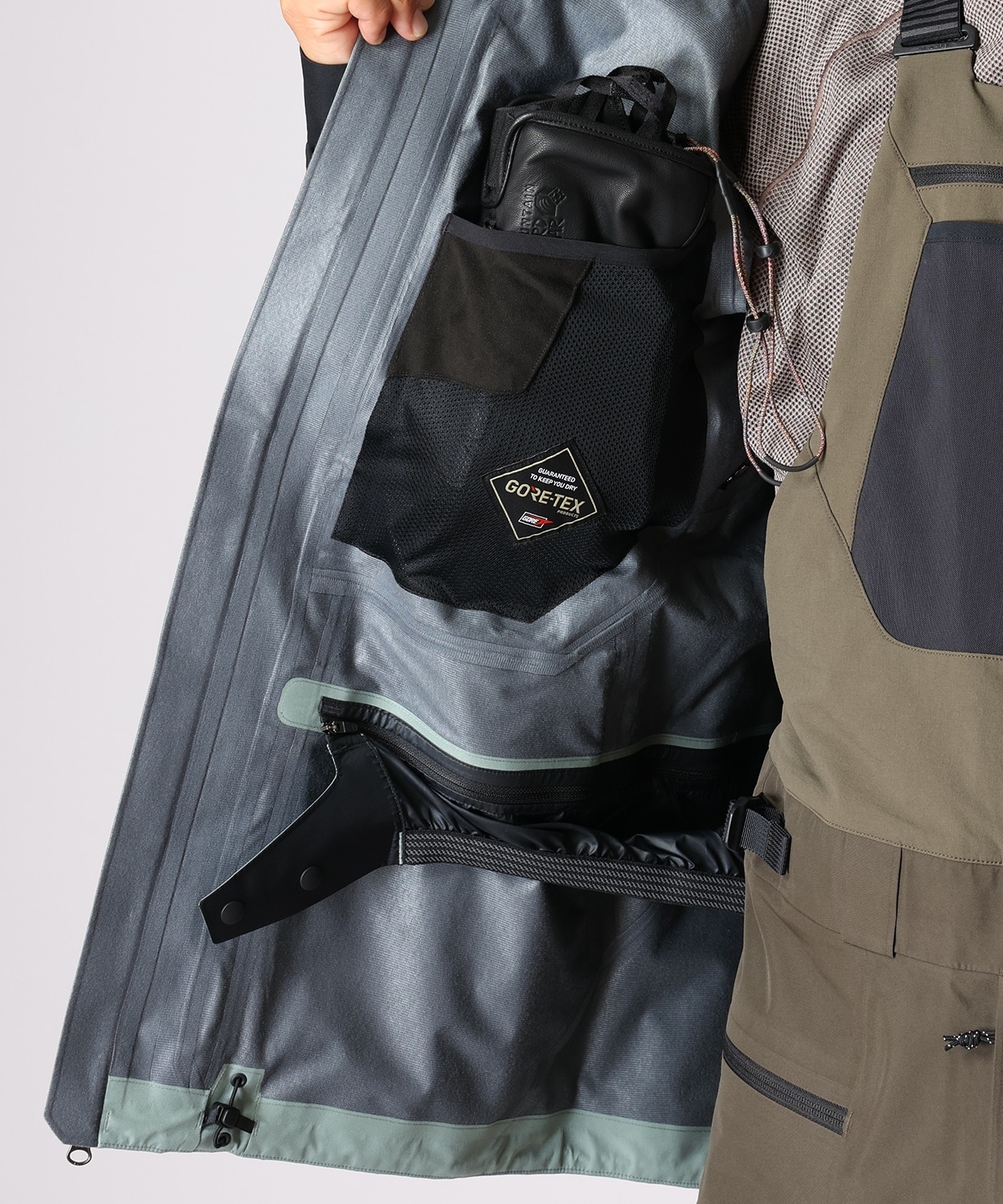 バウンダリーリッジゴアテックス ジャケット(S Wet Stone Black