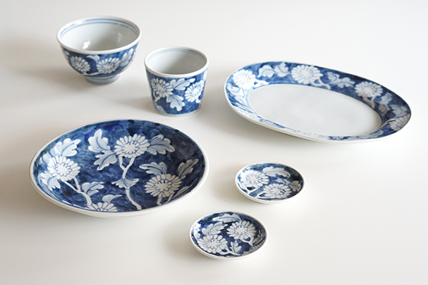 堀畑蘭 染付菊詰め 6寸深皿｜和食器の通販 monsen